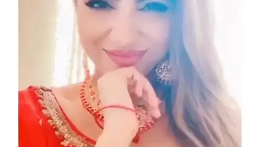 Британское пакистанское Mehreen выглядит сексуально! Британская учительница