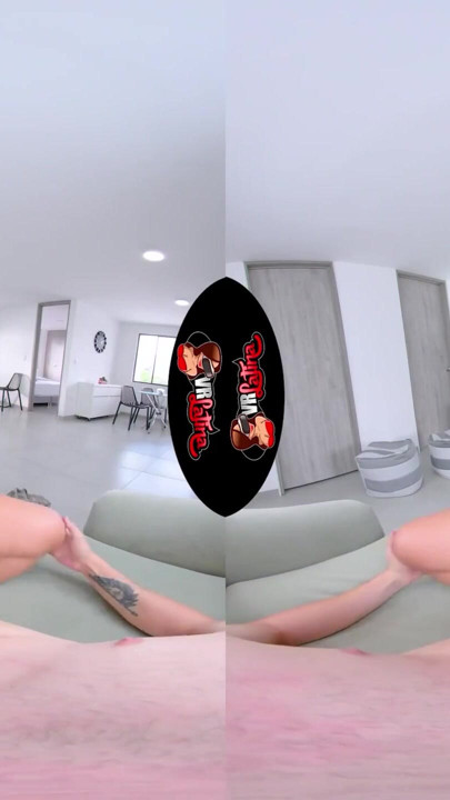 Vrlatina - ідеальний пристрасний латиноамериканський Vr секс досвід | Кліп 2