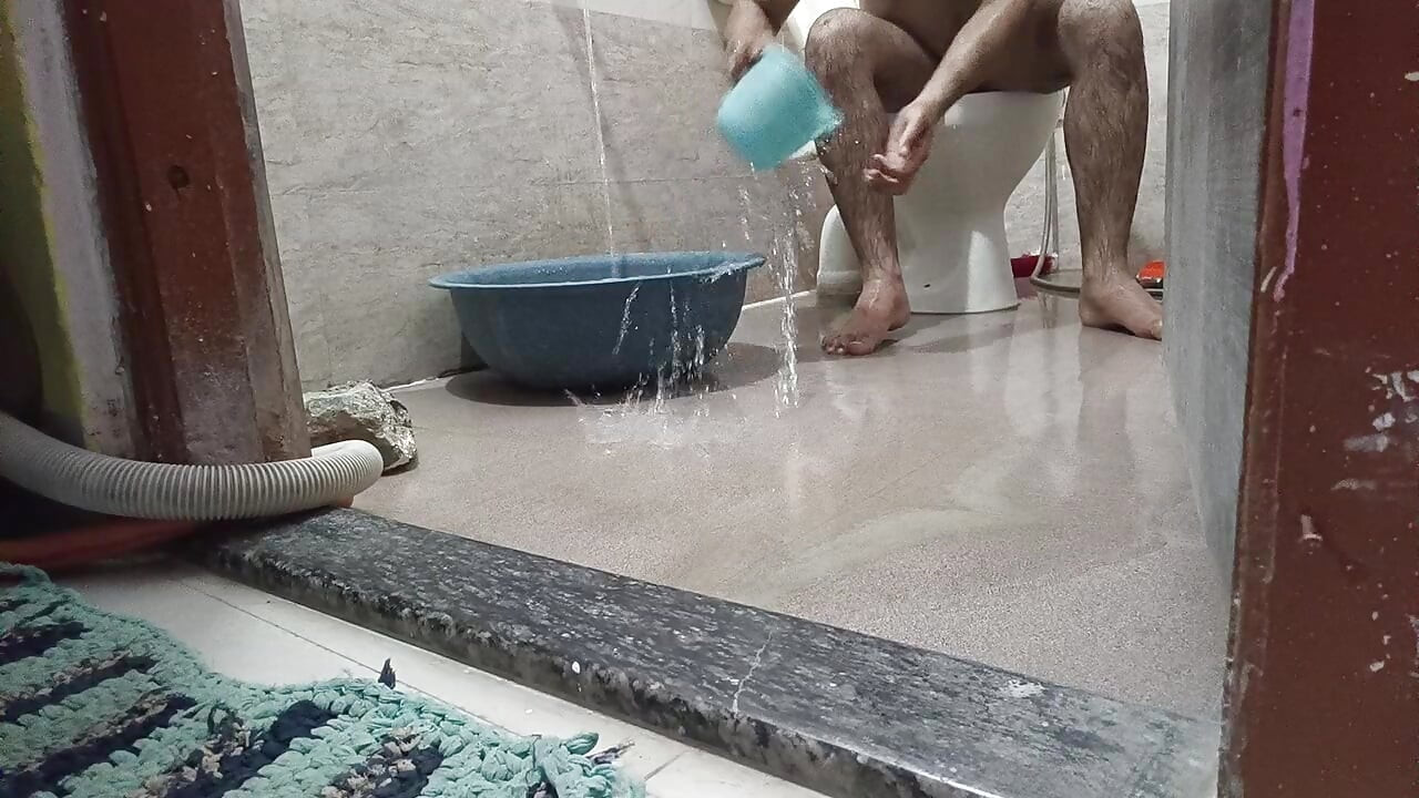 Kaun mere Sath nanga nahana pasand karenge