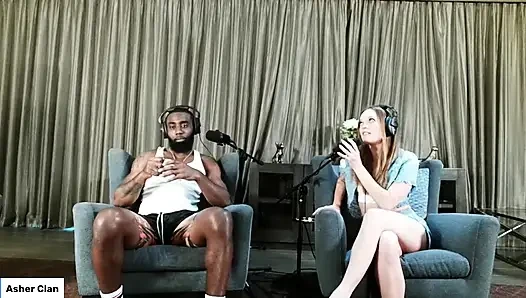 Katie kush lagi asik muasin memeknya pakai #katiekush #podcast asherclan asherclantv relationshipadvice