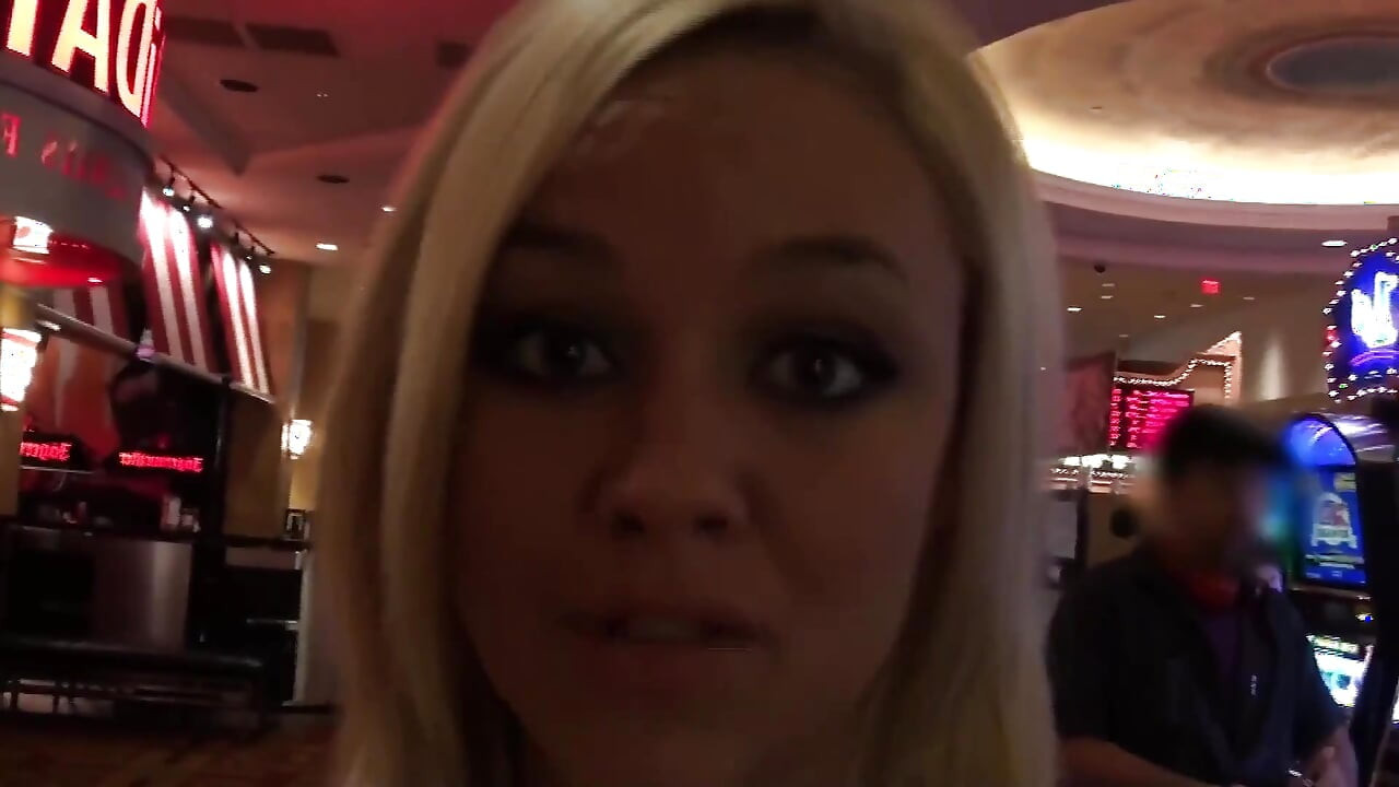 Porn Amateurs Scene-1_sexy Busty Babe Blonde Gets Amateur Sex in Hotel