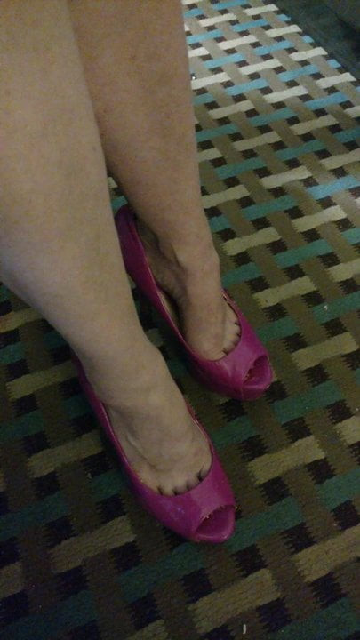 Net friend with my exgfs heels