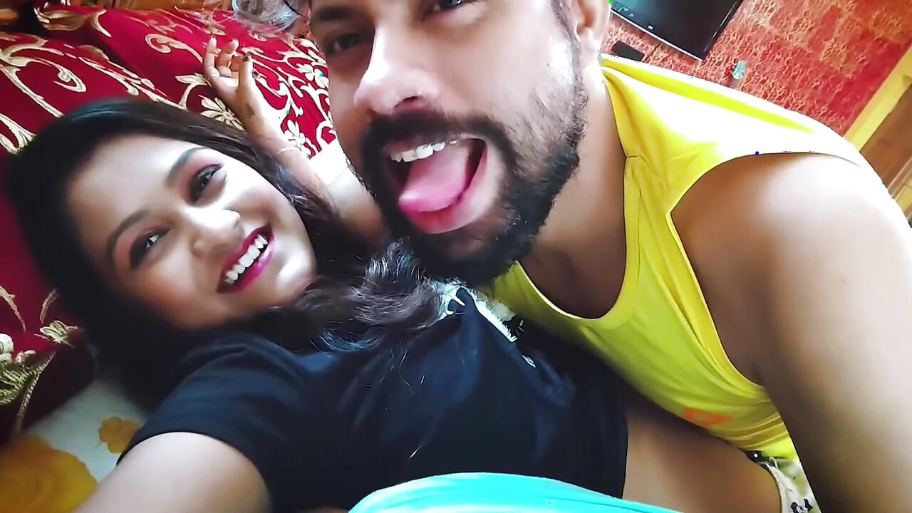Sauteli bahan ke vlog me mutthi mar diya aur phir bahan ko hi chod diya