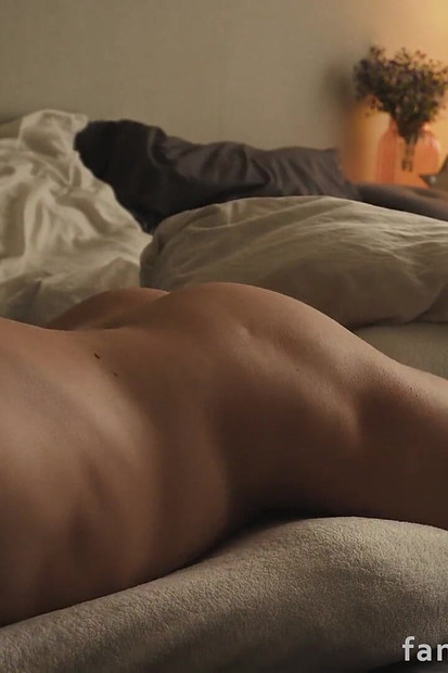 Huge Cumshots of Throbbing Uncut Daddy and Juicy Shaking Men's Asses Orgasming Over and Over Again