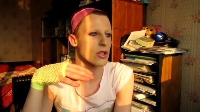 TWINK IS ALWAYS HUNGRY FOR RAW COCK