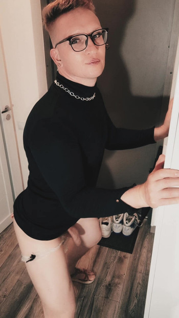 Crossdresser faggot