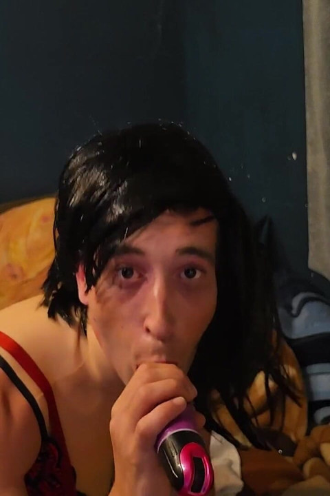 Ich blase meinen dildo