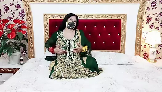Most Beautiful Hindi Mature Bride Women Sex with Dildo in Wedding Dress