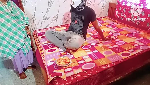 Ibu rumah tangga Tamil mergokin abang iparnya lagi nonton diam-diam saat lagi mandi dan lanjut menggodanya - audio lengkap bahasa tamil