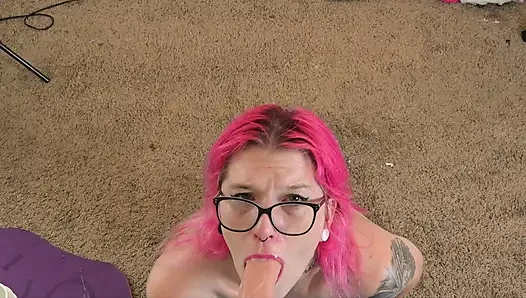 Ellie Vs Cumlube
