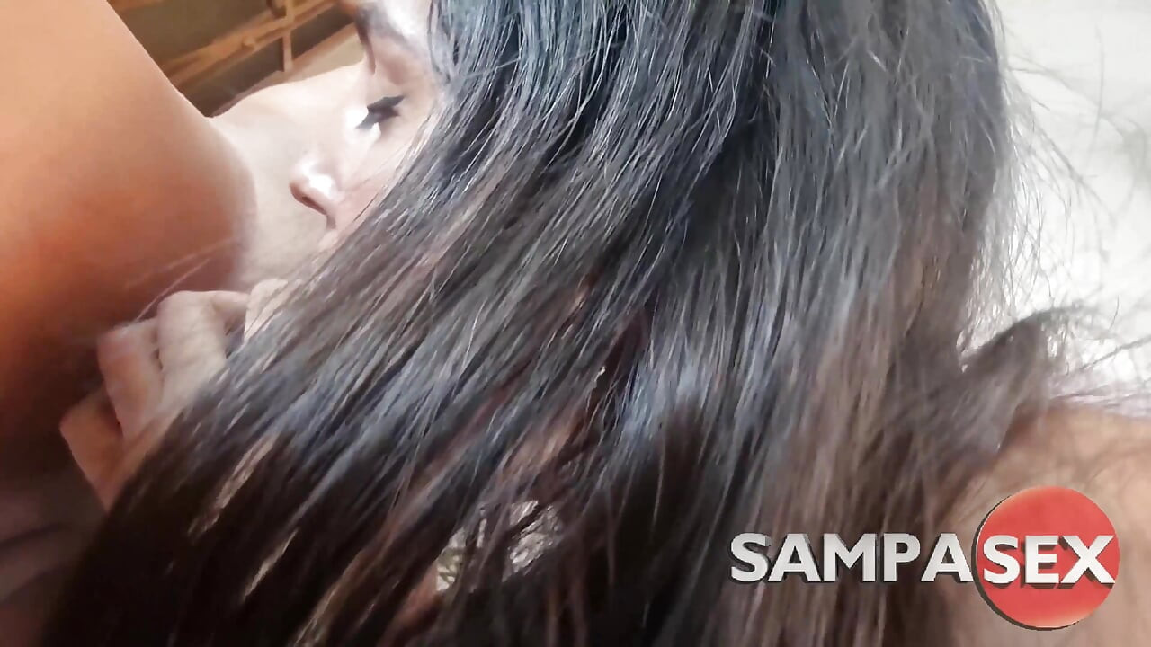 Începătoarea Trans Anne Antonella s-a întors la futai cu pauză și s-a bucurat mult