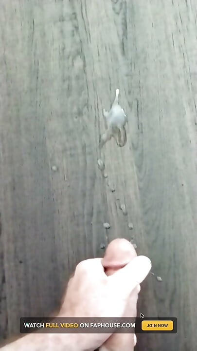 Slo Mo Cumshot