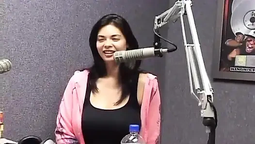 Радио-интервью В Гонолхуму С Участием Tera Патрик