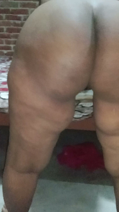 Bhabhi ne devar ko choot ke darshan karaye