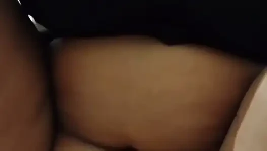 Water came out of the hand of brother-in-law's penis, desi sexy video, sexy video, sex video.