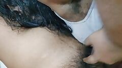 सेक्सी मल्लू लड़की बॉयफ्रेंड के साथ चुदाई कर रही है - हॉट वीडियो
