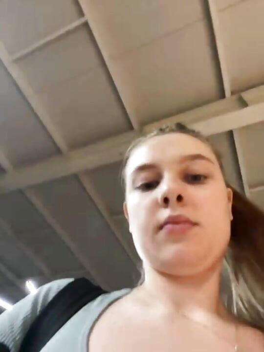 Extreme fucking anal in the gym with jucielussie