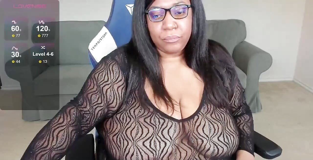 Cum play with me.