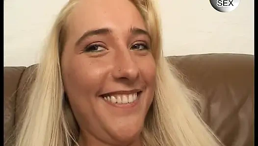 Hinter Deutschen Türen Wird Fleißig Gefickt - Kompletter Film