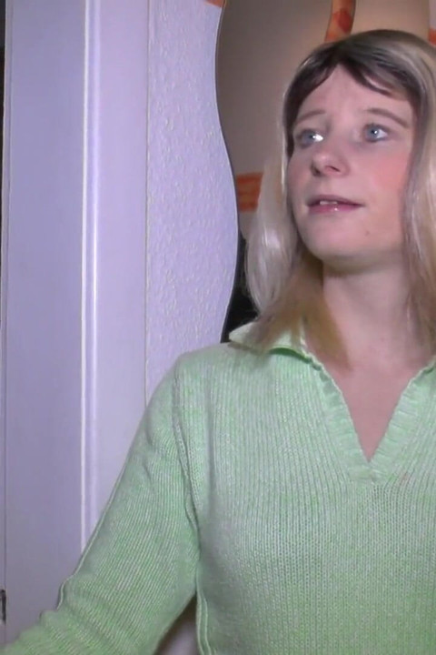 Big ass tattooed wife just came to her neighbor for help about her laundry...then she suddenly accepts and a fuck help