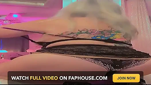 Все, о чем я могу думать, это соблазнять тебя до точки невозврата ... и да во вторник, Лол