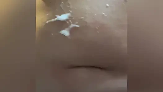 Dom ve küçük itaatkarı kamerada boşalıyor