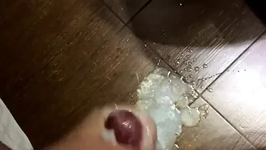 banyo handjob