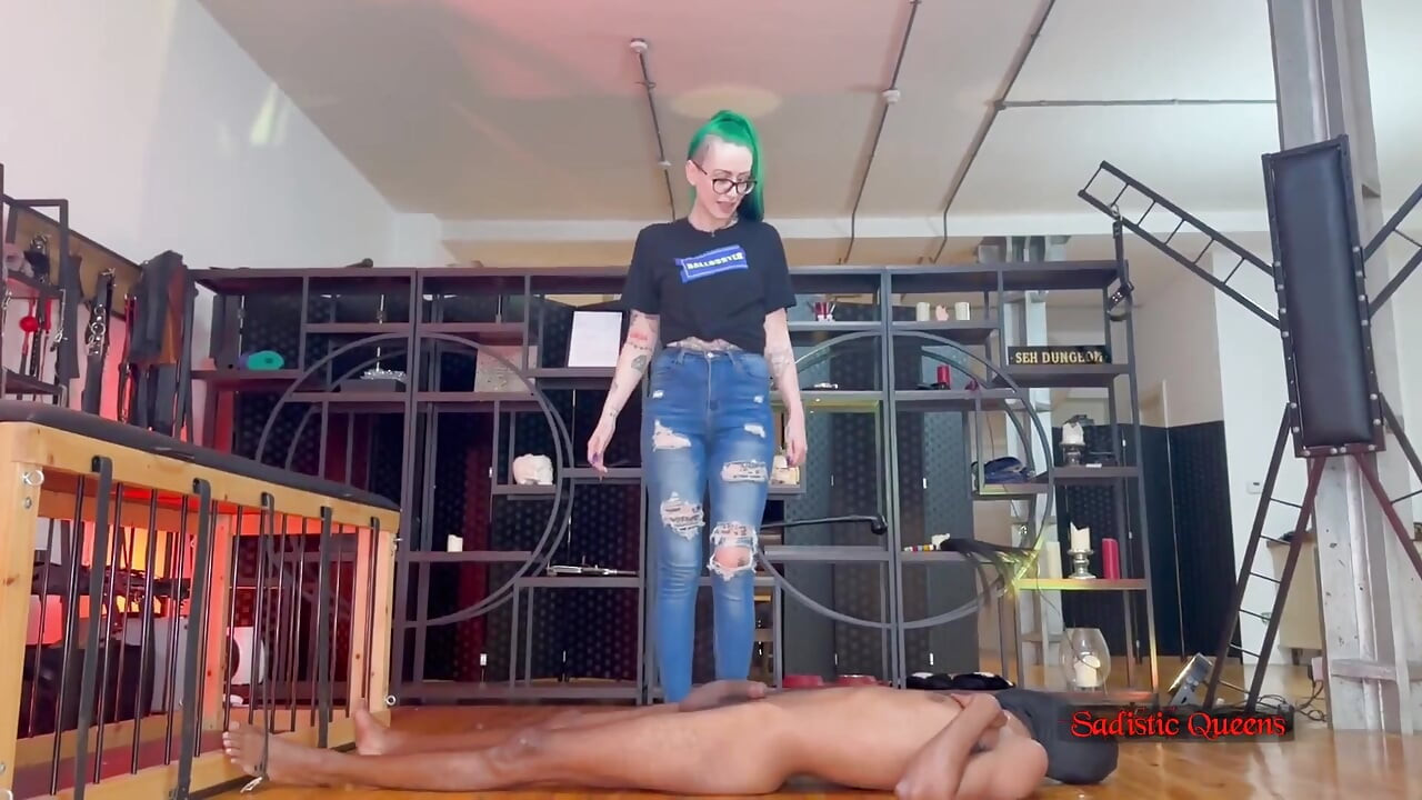 Temptress Nightshade - 1st Time Squish (hd 1080p Mp4)