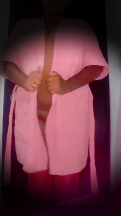 Lil Latina Giantess Bedroom Time