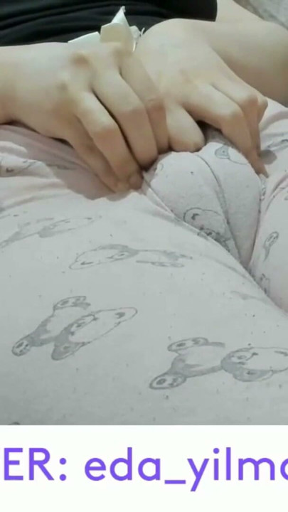 CAMEL TOE- PUFFED PUSSY- SWOLLEN PUSSY- BIG PUSSY- TURKISH MILF- TURKISH PORN- PAJAMAS | Clip 1