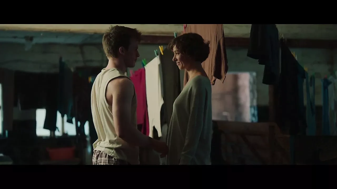 Julia Koschitz – Jonathan (2016) Mature woman and young man