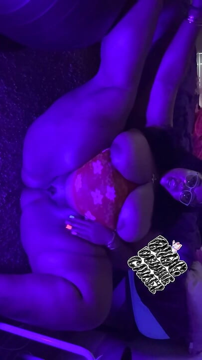 POV you got the munchies for some sweet BIGGDEBBIECAKEZ is what you need