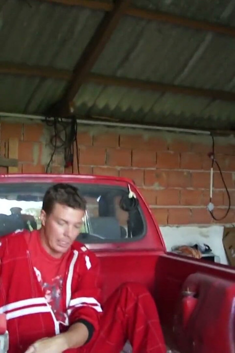 Finger Licking Good Bareback Action