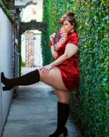 Sexy mature ladies