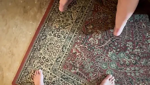 Evli kadın oyun saatini seviyor