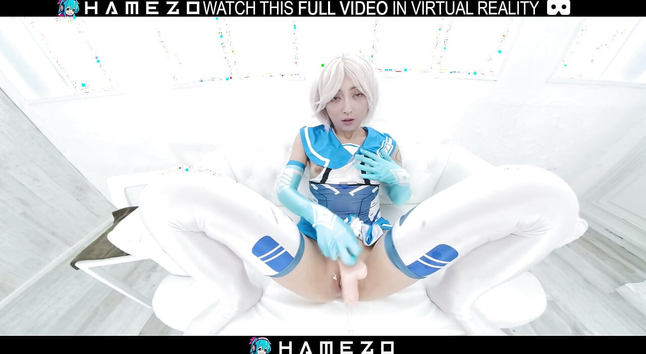 Stunning Japanese babe Sora Suda is moaning while cumming,in VR.