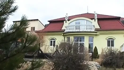 Yeni oda arkadaşım çok seksi