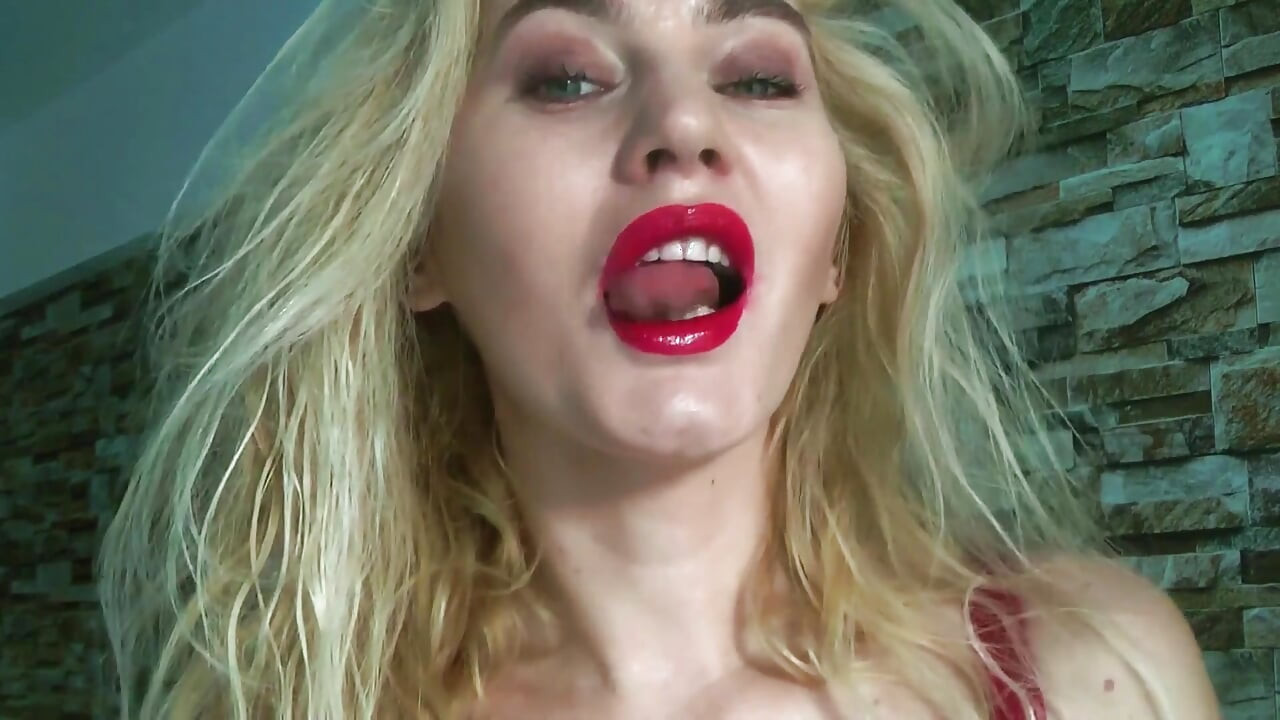 Glossy lips & BBC training