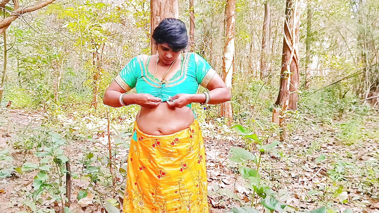 Outdoor Jungle Sex. Desi Bhabi Fucking Husbend's Small Stepbrother Big Dick in Forest. Telugu Dirty Talks.