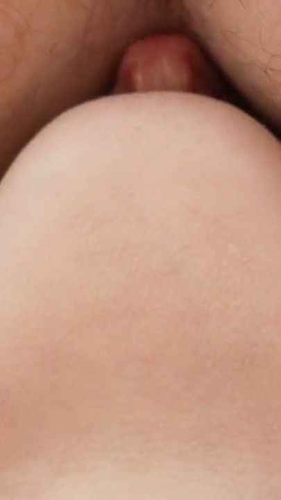 VIP4K. Geile Ehefrau kann es kaum erwarten, ihren Mann zu verführen und zu ficken | Clip 2
