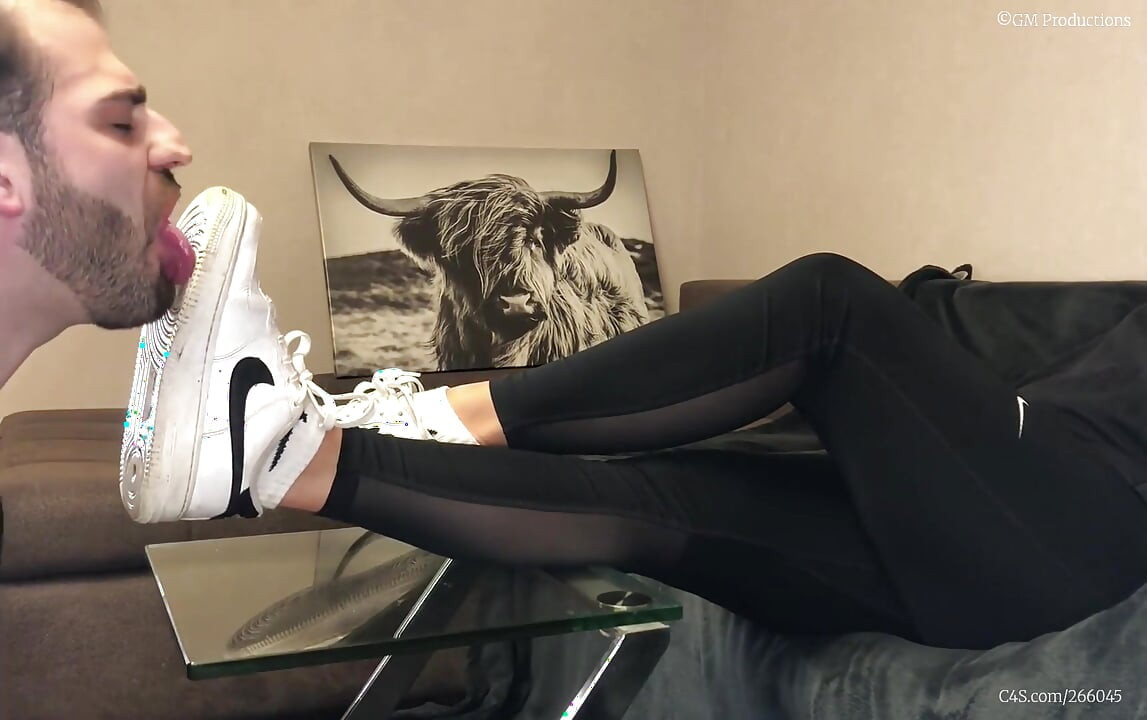 Smutsig vit sneaker dyrkan - Valeria natt (sidovy)