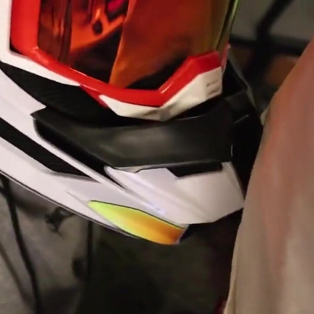 Mxhelmetのギアヘッド吸うディック