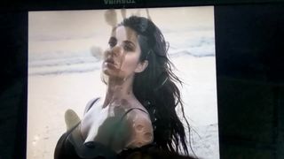 Опорожни мои яйца на Katrina Kaif