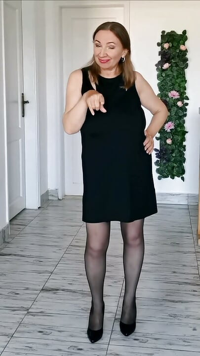 Huge Saggy Tits, High Heels, Black Stockings, Shaved Pussy