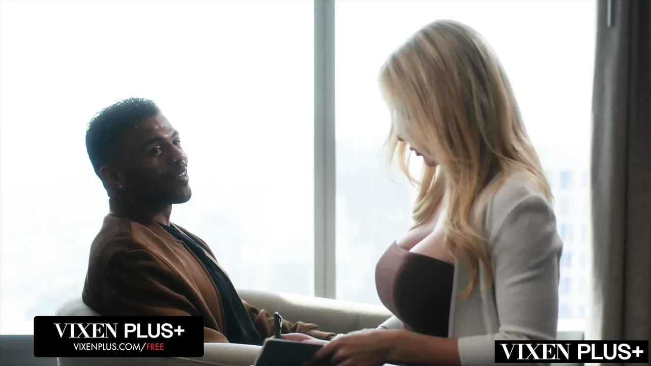 Vixenplus 渴望大黑屌的离婚丹妮尔玩具与饥渴的壮男