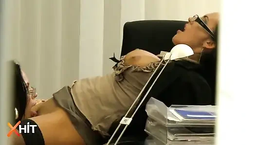 Ateşli sahneler ile çeşitli oral seks derlemesi