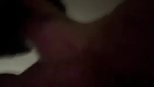 Menyetubuhi istri pirang panasku yang diikat