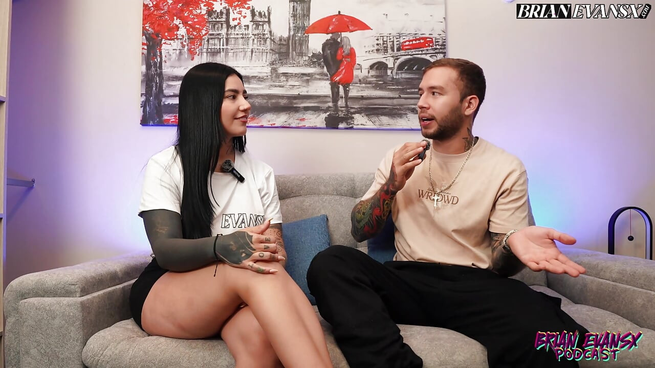 Colombian MILF La Rola hot interview ends fucking Brian Evansx - Big Ass