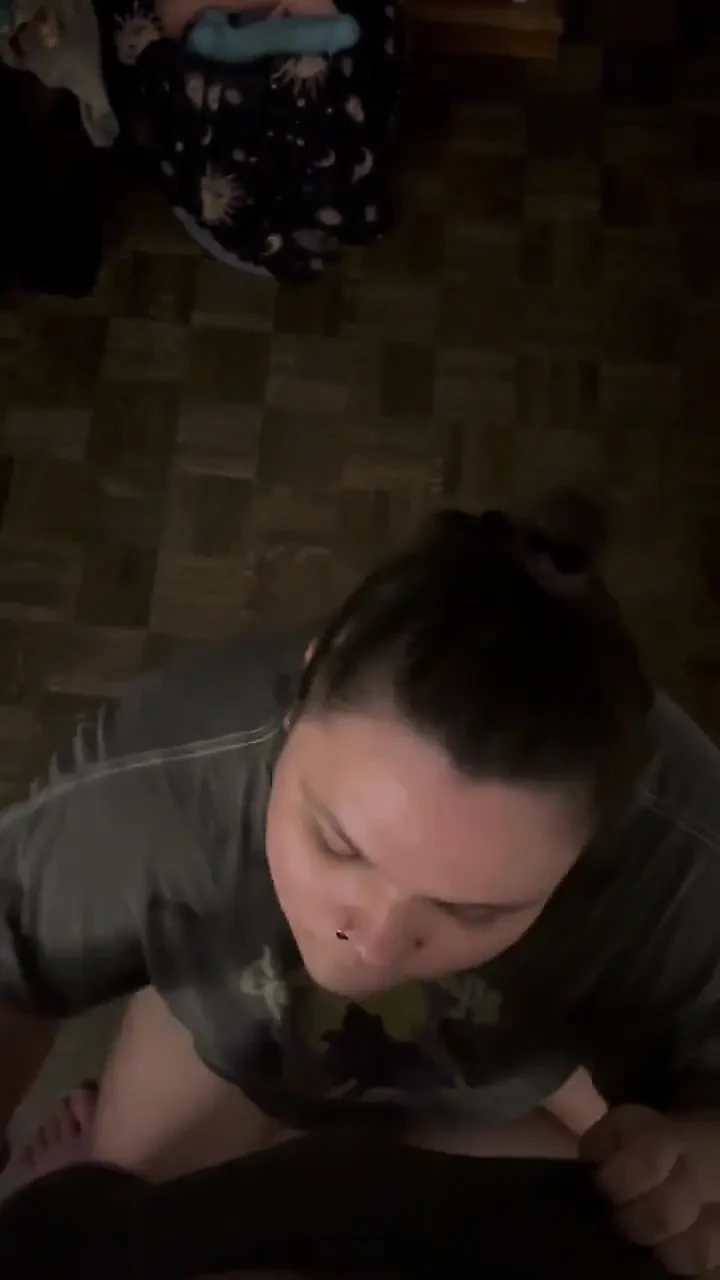 Homemade Amateur Blowjob and Facial No Makeup