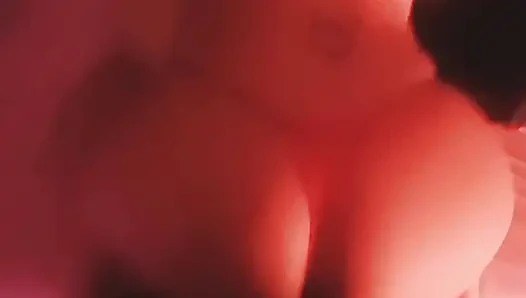 Winzige muschi hungrig nach sperma